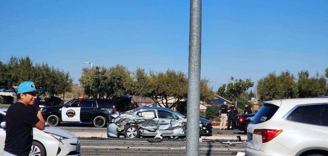 UPDATE: Contra Costa Sheriff: Pursuit Of Concord Robbery Suspects Ends In  Major Crash In Oakley 